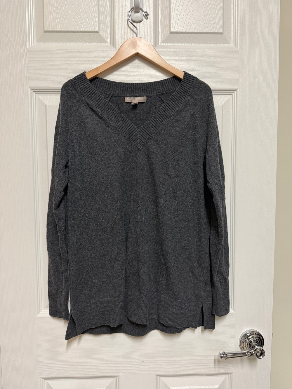 Banana Republic Charcoal V-Neck Knit Cotton Blend Sweater